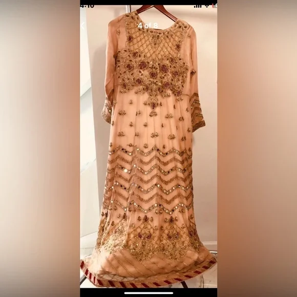 Three pieces Embroidered Maxi shalwar and dupatta dress size medium. - Picture 2 of 7